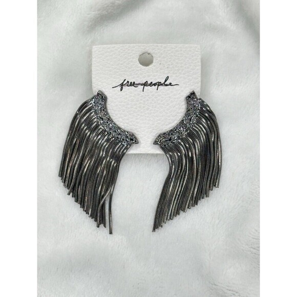 NEW Free People Kiss Kiss Ear Cuff Earrings In Hammered Gun Metal Fringe Dangle - Picture 1 of 3